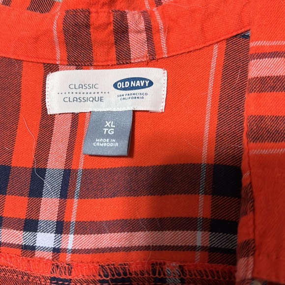 Old navy women’s plaid shirt - Picture 2 of 3